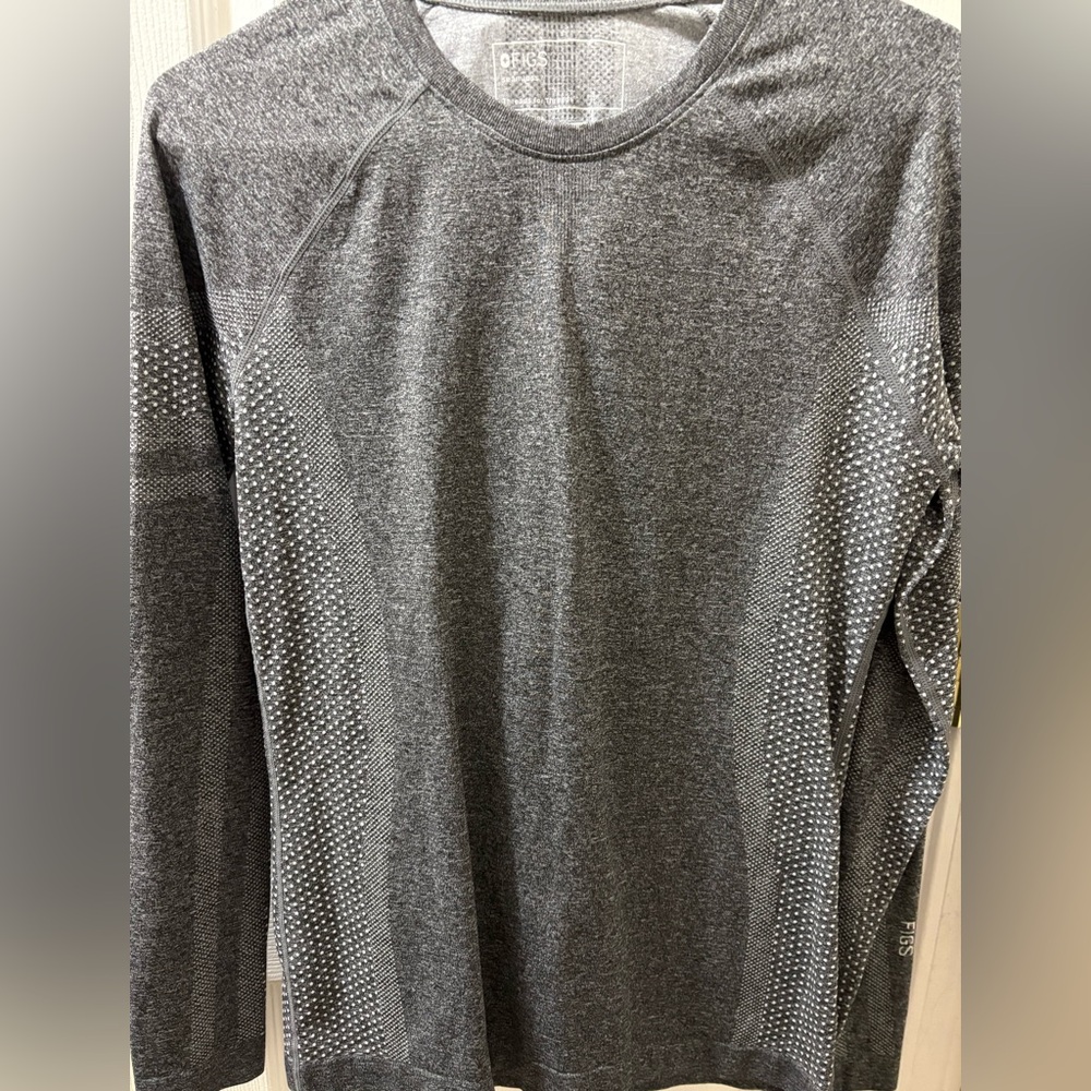 Figs Charcoal Heather Long Sleeve Performance Tee